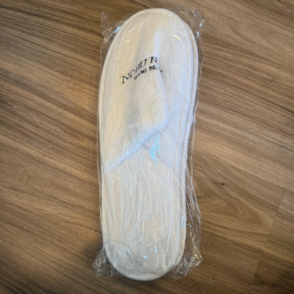 NWT NOBU Hotel Miami Beach Slippers